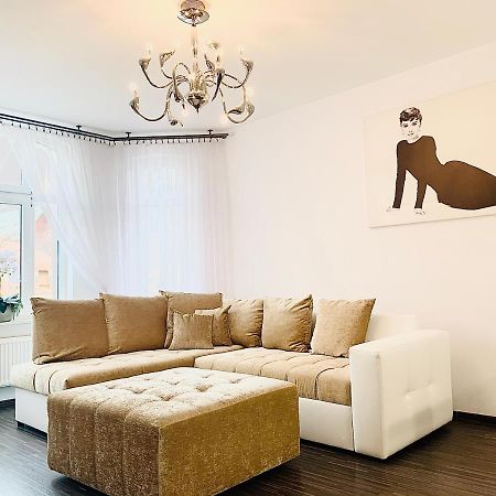 אוסטקה Apartamenty Vip מראה חיצוני תמונה