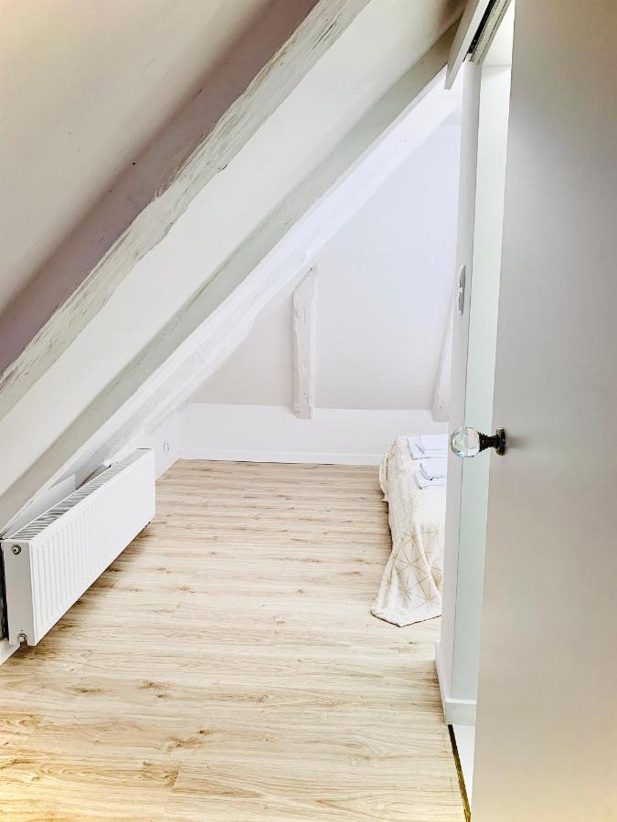 אוסטקה Apartamenty Vip מראה חיצוני תמונה