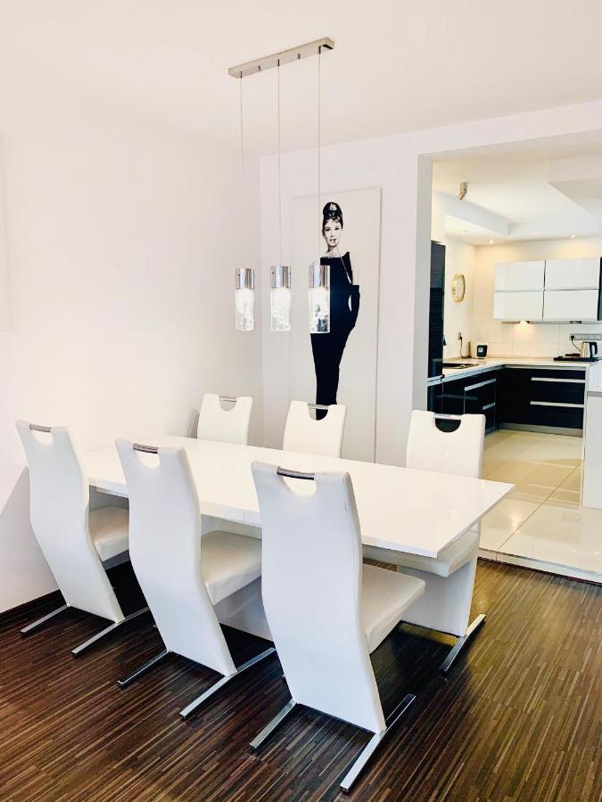 אוסטקה Apartamenty Vip מראה חיצוני תמונה