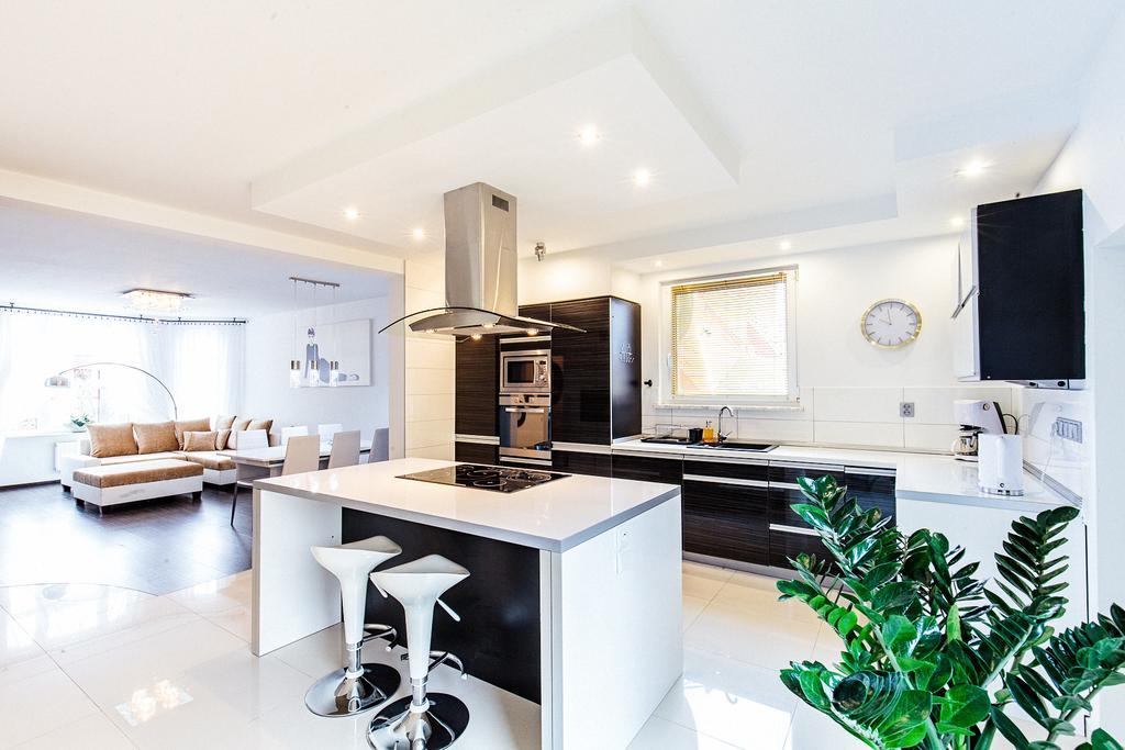 אוסטקה Apartamenty Vip מראה חיצוני תמונה